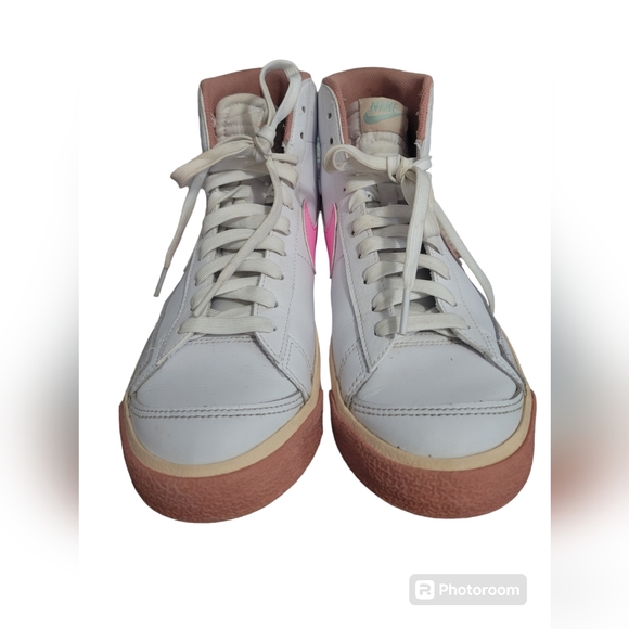 Nike blazer mid 77 ( Girls size 7y) - Picture 5 of 6